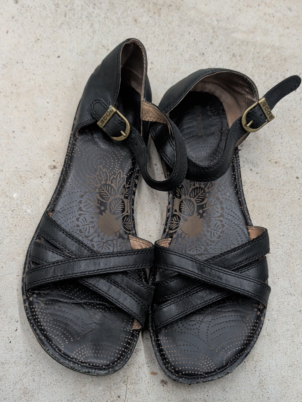 Bogs Nashville Closed Heel Black Women's Strappy Ankle‑Buckle Sandals